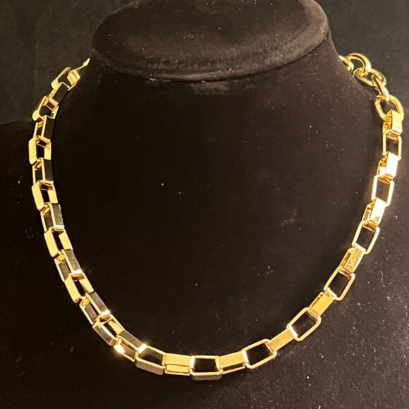 Costume Jewelry - Picture 1 of 2